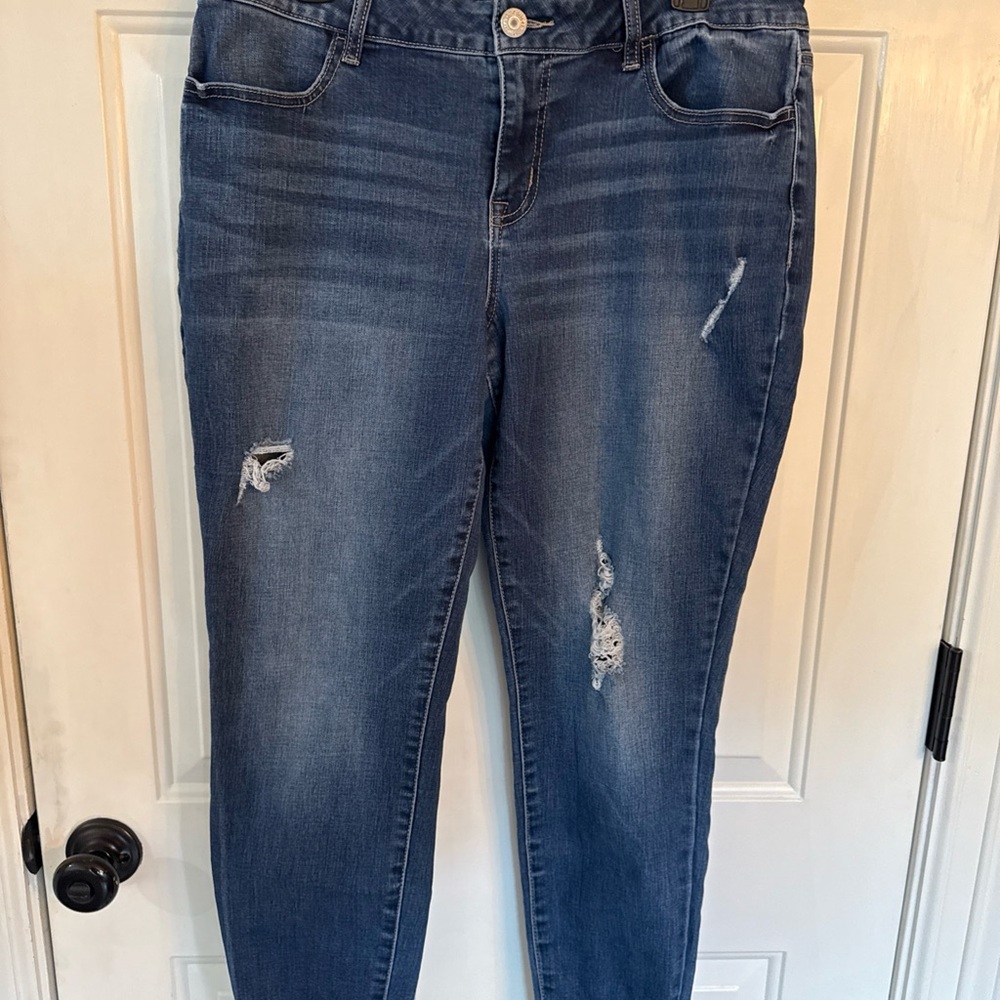 Maurice’s Classic Blue Distressed Women Jeans